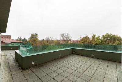 Vila, design ambitios, spatii luminoase in conexiune cu natura - 41
