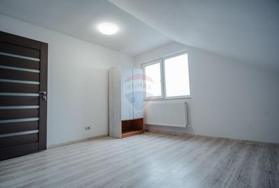 Apartament cu 3 camere de vânzare în zona Burdujeni - 11