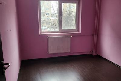 Militari  Uverturii -Aragonitului bloc 1985 et.1 decomandat 2 bai Liber Comision - 1