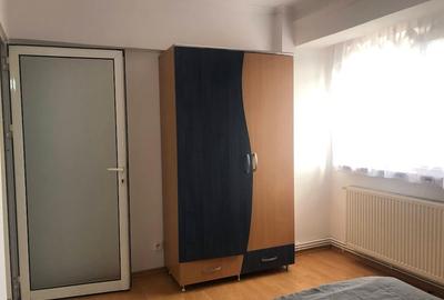 Ofer inchiriere ap 3 camere  ultracentral, mobilat si utilat, 550 euro - 18