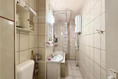 Apartament de vanzare in Sibiu - 3 camere, decomandat - Vasile Aaron - 9