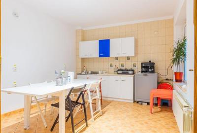 Piata Victoriei| Banu Manta | 15 camere | Metrou - 19