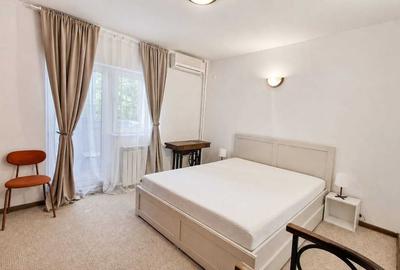 Apartament cu 3 camere decomandat, mobilat în Nerva Traian