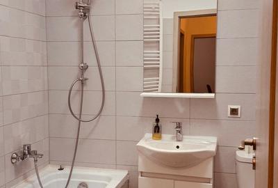 Apt. 2 cam, Rotar Park 2,bloc 2021 Militari,zona Metro-Mc Donald's,10 min metrou - 17