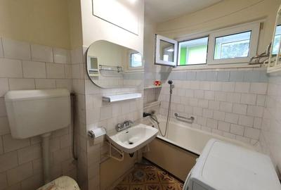 Apartament luminos cu vedere spre biserică, într-un cartier verde și liniștit. - 15