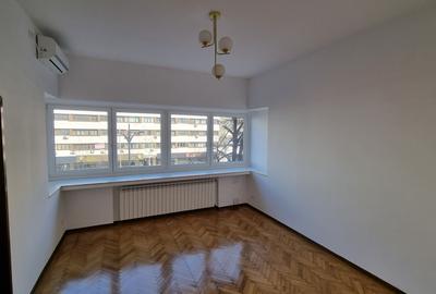 Apartament 4 camere B-dul Nicolae Balcescu ultra-central ideal birou firma.