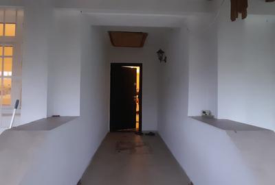 Casa de 132 mp din caramida pe un teren de 560 mp in Cumpana zona centrala - 3