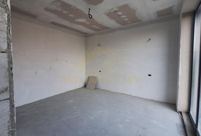 CASA P+1+M-185 MP -5 CAM-4 BAI-METROU BERCENI - 14