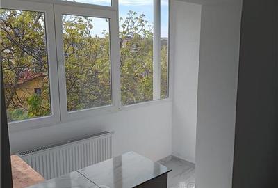 Ap 2 camere D, 56mp, et2, renovat, geam la baie, Nicolina - 5