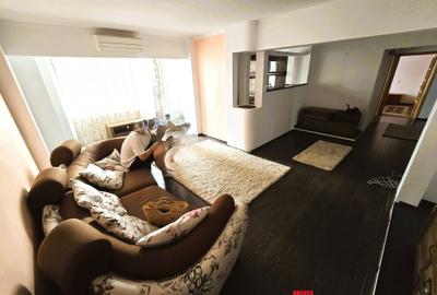 Apartament cu 3 camere str VICTORIEI - 2