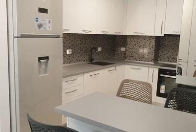 Apartament cu 2 camere semidecomandat, mobilat în Bună Ziua