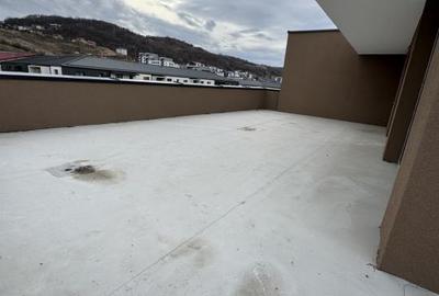 Apartament tip Penthouse, 4 camere, 87 mp, terasa 88 mp, Zona Eroilor - 11