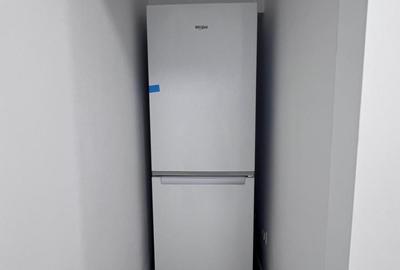 Garsonieră premium, decomandată, 39 mp, renovată complet-Plaza Mall - 6