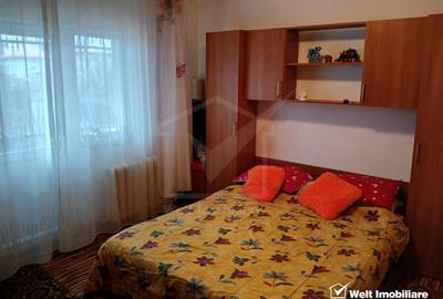 Apartament 3 camere de vanzare in Grigorescu, etaj 3/4 - 3