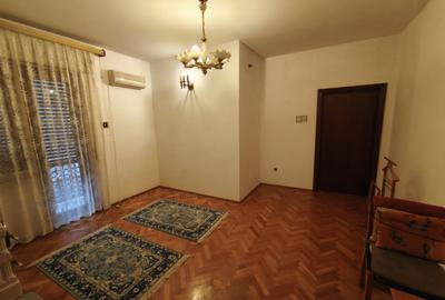 De închiriat: casă spațioasă cu terasă și garaj – Domenii - 12