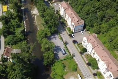 Teren de vânzare – Băile Herculane, zonă centrală, deschidere la râul Cerna - 5