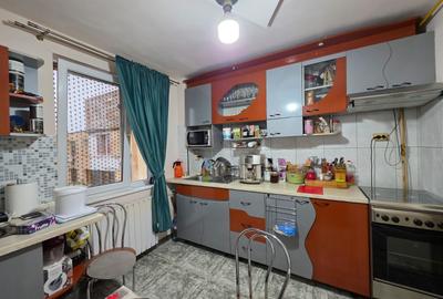 Apartament 3 camere decomandat, Deva - Str. Progresului 65 mp Etaj 4 - 4