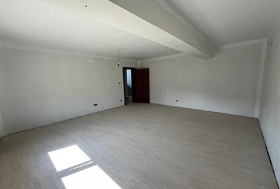 Caransebes, Casa 7 Camere + Teren 600 Mp., Zona Pipirig - 3