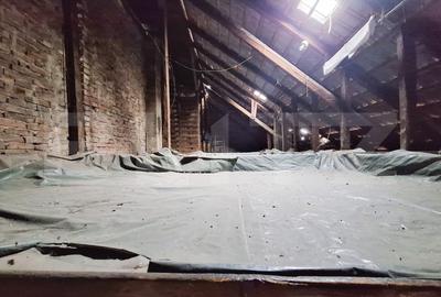 Casă cochetă în zona centrală cu potențial și funcționalitate excelentă - 10