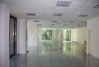 Spatiu birou in zona Piata Universitatii - 3