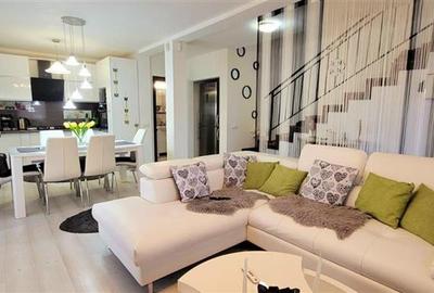 Apartament cu 3 camere decomandat, mobilat în Aeroport