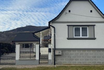 Casa ultramoderna de vanzare in Hetiur - 1