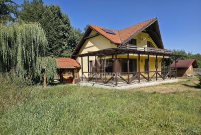 Casa de vacanta in inima padurii, 150 mp/utili, teren 1960 mp, Vulcan - 4