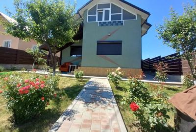 Casă individuală cu 5 camere în Sud