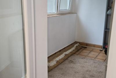 Nicolae grigorescu 3 minute de metrou Titan - 3