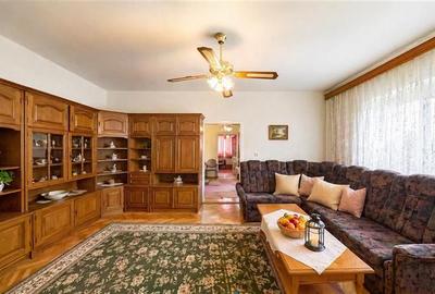 Casa cu spatiu comercial, 1.000mp teren anexe, areal Central, Reghin - 1