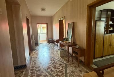 Vila P+1/ Garaj / Acces la 2 strazi / 630 mp - 19