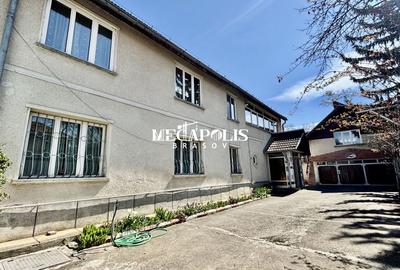 Casă individuală | Singur în curte | Garaj | Locație avantajoasă - 1