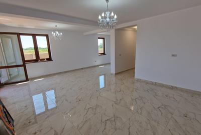 Duplex cu 4 camere în Săcălaz
