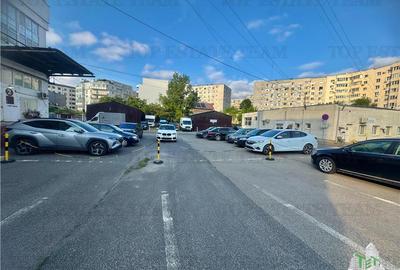 Spațiu industrial, de 1,500 mp, în Central