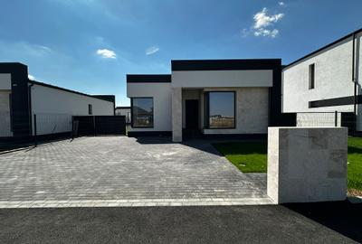 Casă cu 4 camere în Berceni