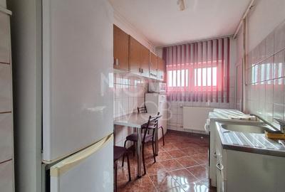 Apartament cu 2 camere decomandat, mobilat în Mihai Viteazul