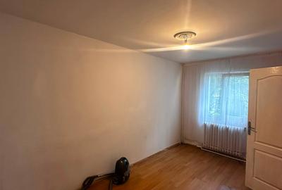 Apartament cu 2 camere nedecomandat în Alexandru cel Bun