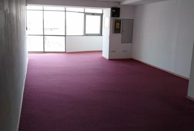 Spatiu de birouri in cladire reprezentativa - 5