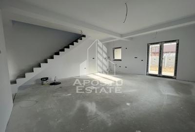 Duplex cu 4 camere, dressing si 3 bai. Toate utilitatile, la asfalt. - 6