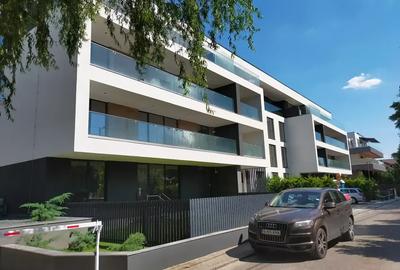 Apartament cu 4 camere, mobilat în Iancu Nicolae