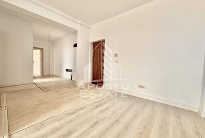 Apartament cu 3 camere semidecomandat în Giroc