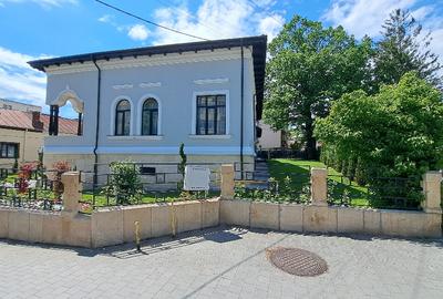 C-lung Muscel„Casa Olaru'' (1928) – Vilă monument istoric restaurată impecabil, - 5