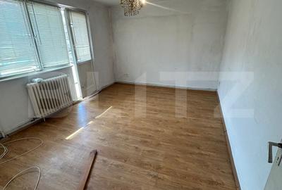 Apartament 3 camere, decomandat, 62 mp, etaj 3, balcon,  Mănăștur - 1