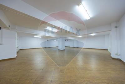 Spațiu comercial de 537mp de închiriat în zona Vlahuta - 1