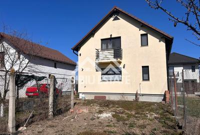 Casă individuală de vânzare – 4 camere  2 bai – Cristian - 1