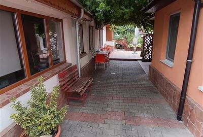 Casă individuală cu 4 camere în Lacu Dulce