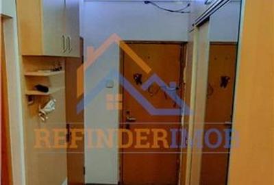 Apartament de vanzare cu 3 camere, zona 13 Septembri - 7