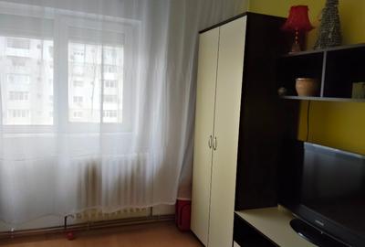 Apartament 3 camere, Zimbru , Iași , etaj 6/10, centrala, aer condiționat, 450 e - 9
