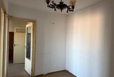 Proprietar -Apartament 3 camere decomandat  Zona Vlaicu , central - 1