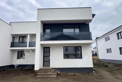 Casa cu 4 camere 2 bai curte de 50 mp zona Calea Cisnadiei Sibiu - 18